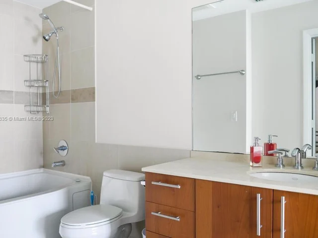 1945 S Ocean Dr # 610, Hallandale Beach FL 33009