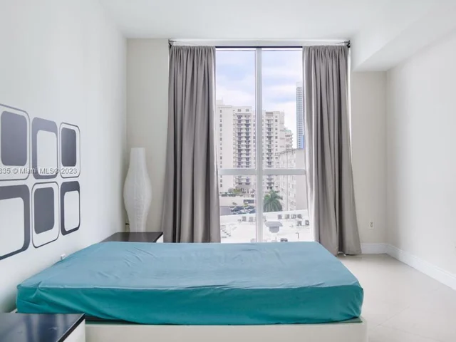 1945 S Ocean Dr # 610, Hallandale Beach FL 33009