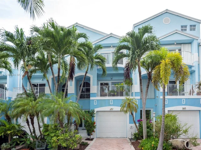 387 Franklin St, Hollywood FL 33019