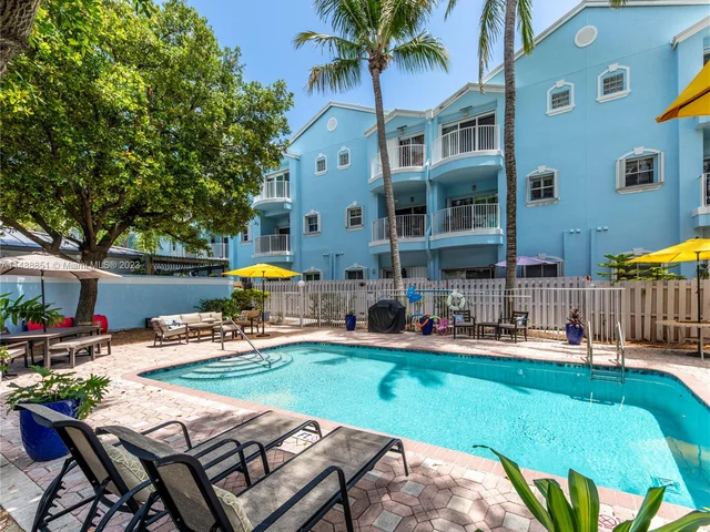 387 Franklin St, Hollywood FL 33019