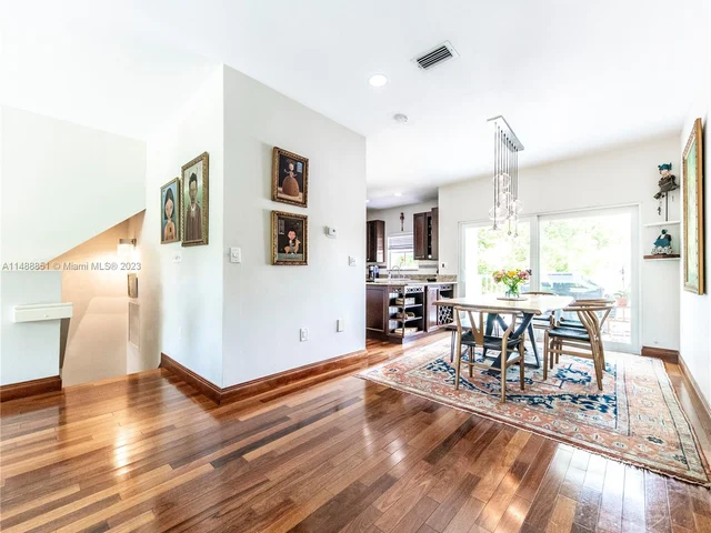 387 Franklin St, Hollywood FL 33019