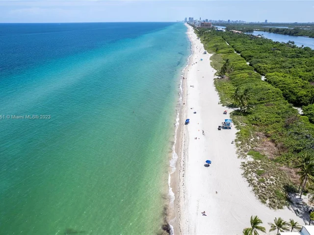 387 Franklin St, Hollywood FL 33019