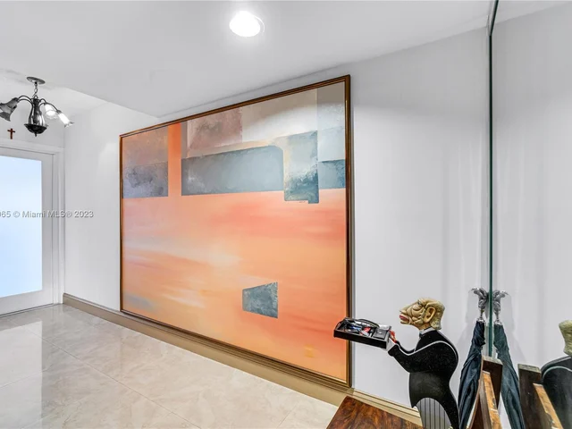 214 Poinciana Dr # 204, Sunny Isles Beach FL 33160