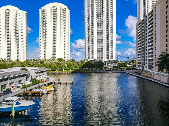 214 Poinciana Dr # 204, Sunny Isles Beach FL 33160