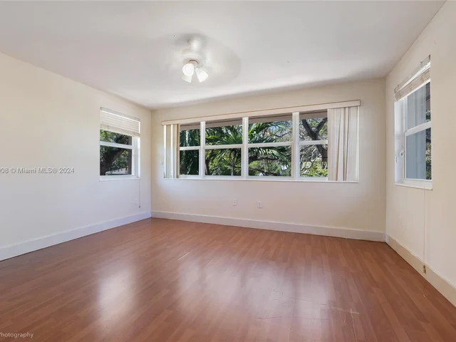 3698 Franklin Ave, Miami FL 33133