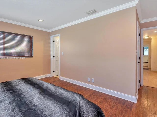 2720 SE 14th St, Pompano Beach FL 33062