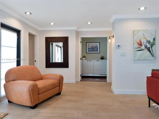 2720 SE 14th St, Pompano Beach FL 33062