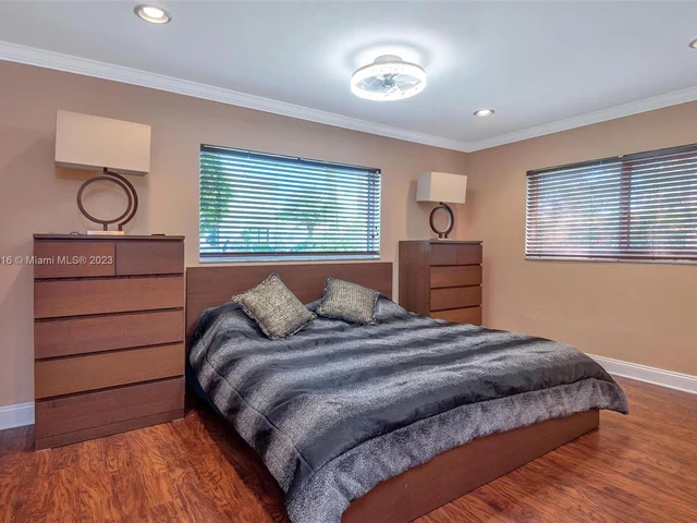 2720 SE 14th St, Pompano Beach FL 33062