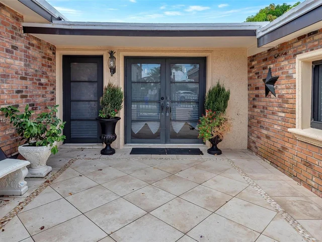 2720 SE 14th St, Pompano Beach FL 33062