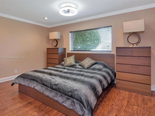 2720 SE 14th St, Pompano Beach FL 33062