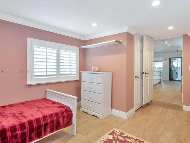 2720 SE 14th St, Pompano Beach FL 33062