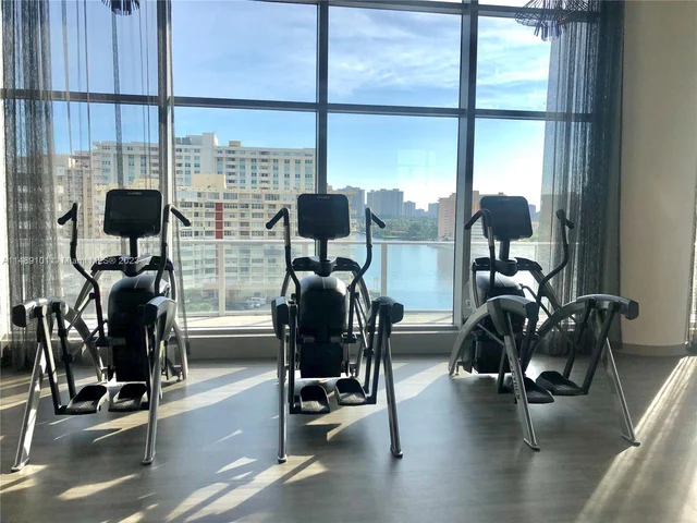 4010 S Ocean Dr # T3706, Hollywood FL 33019