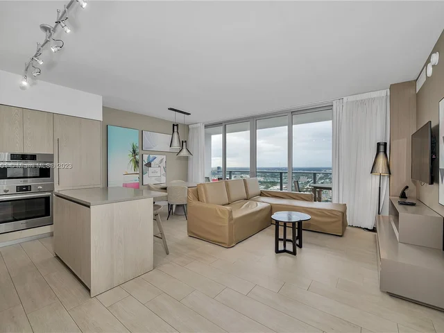 4010 S Ocean Dr # T3706, Hollywood FL 33019