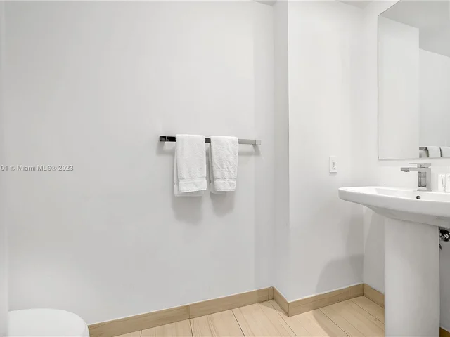 4010 S Ocean Dr # T3706, Hollywood FL 33019