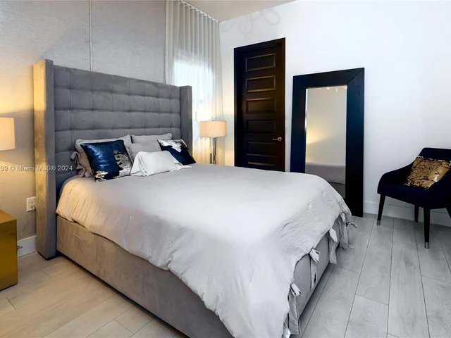 15940 SW 136th Way, Miami FL 33196