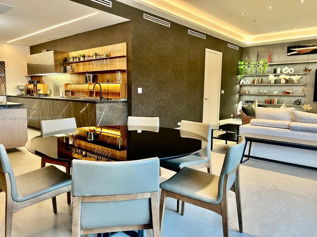 2301 Collins, Miami Beach FL 33139