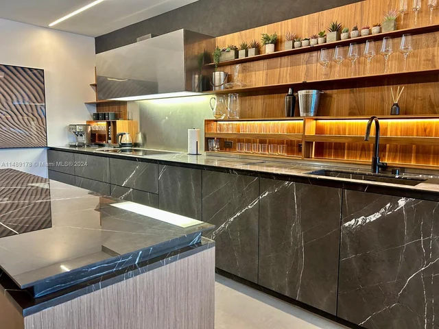 2301 Collins, Miami Beach FL 33139