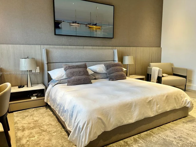 2301 Collins, Miami Beach FL 33139