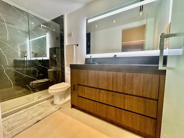 2301 Collins, Miami Beach FL 33139