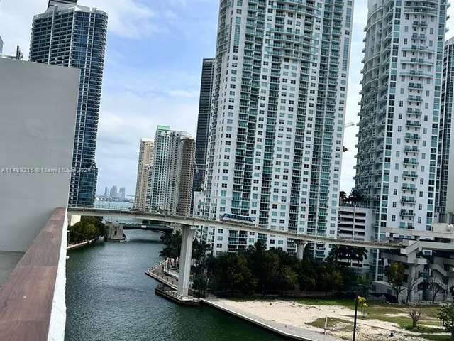 350 S Miami Ave # 3501, Miami FL 33130