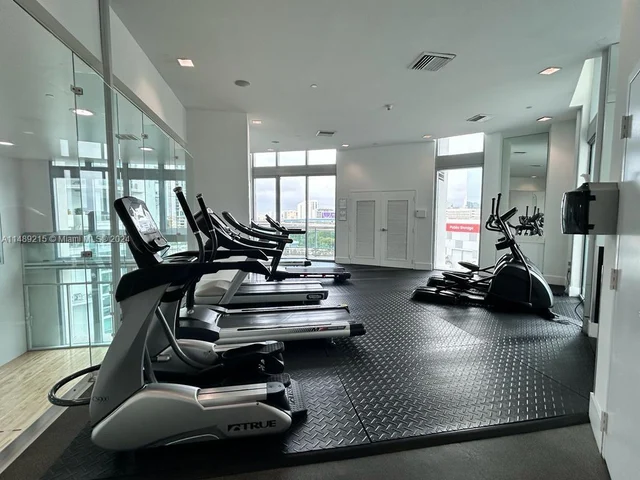 350 S Miami Ave # 3501, Miami FL 33130