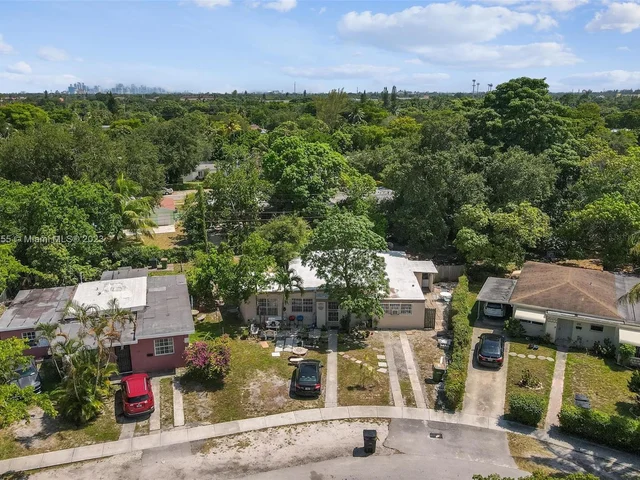 160 NW 122nd St, North Miami FL 33168