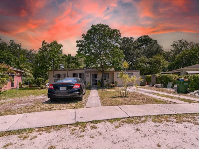 160 NW 122nd St, North Miami FL 33168