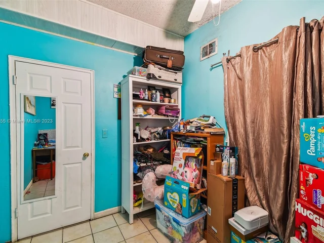 160 NW 122nd St, North Miami FL 33168