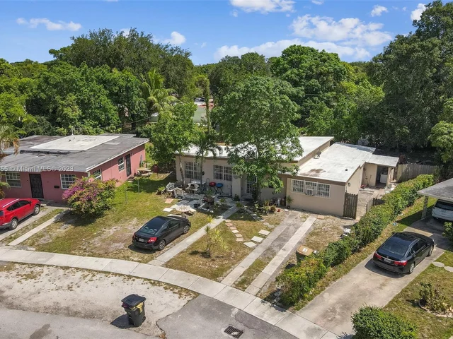 160 NW 122nd St, North Miami FL 33168