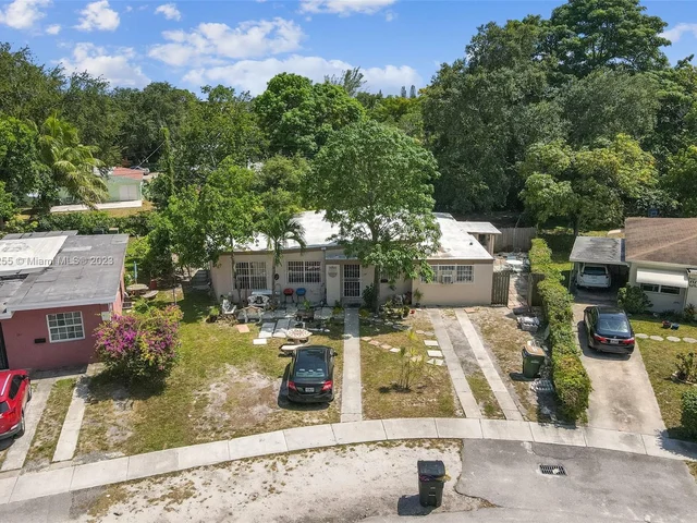 160 NW 122nd St, North Miami FL 33168