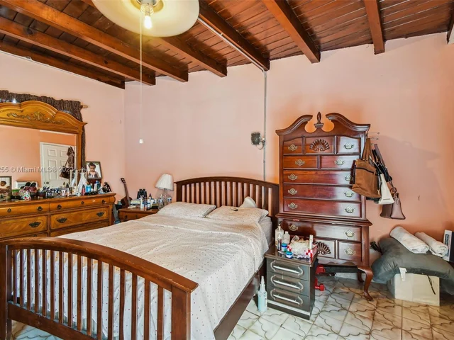 160 NW 122nd St, North Miami FL 33168