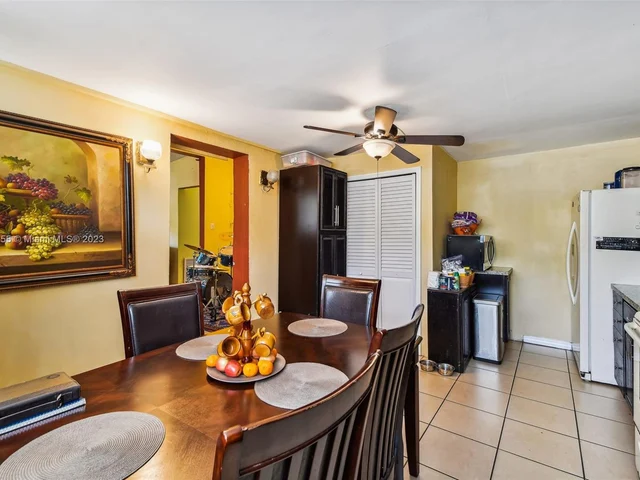 160 NW 122nd St, North Miami FL 33168