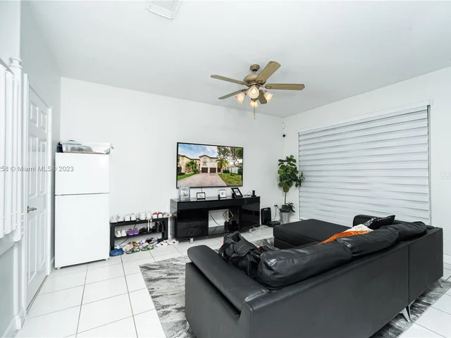 10982 NW 48th Ln # 10982, Doral FL 33178