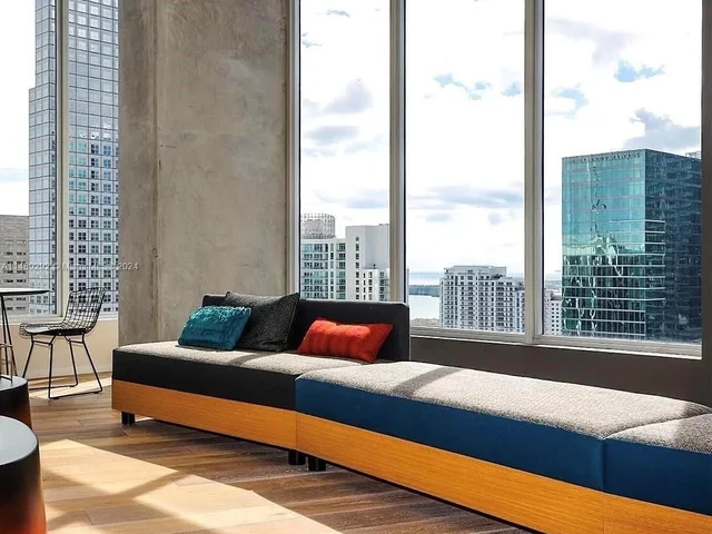 151 SE 1st St # 2411, Miami FL 33131