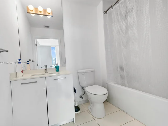 151 SE 1st St # 2411, Miami FL 33131