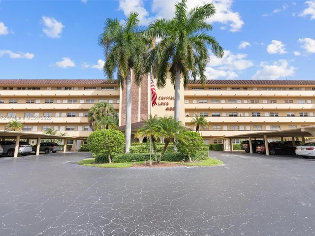 4100 Crystal Lake Dr # 109, Deerfield Beach FL 33064