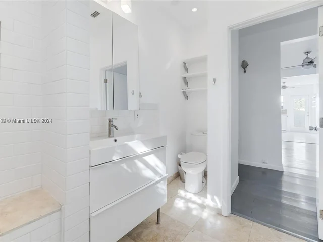 9324 Byron Ave, Surfside FL 33154