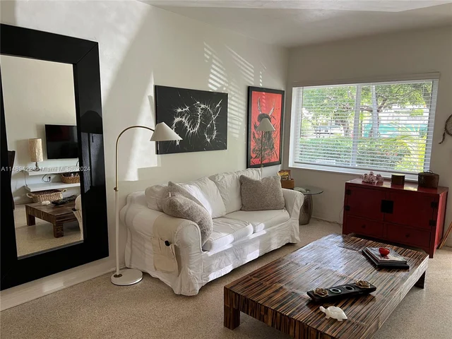 3300 SW 1st Ave, Miami FL 33145