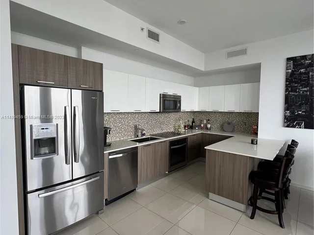 5252 NW 85th Ave # 2105, Doral FL 33166