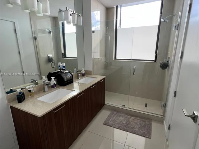 5252 NW 85th Ave # 2105, Doral FL 33166