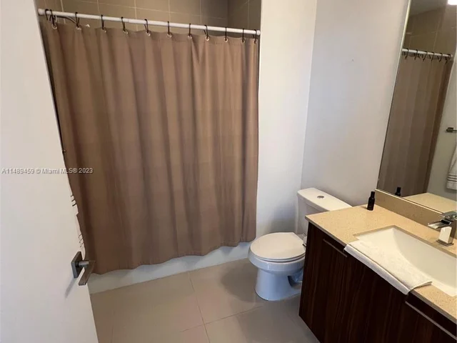 5252 NW 85th Ave # 2105, Doral FL 33166