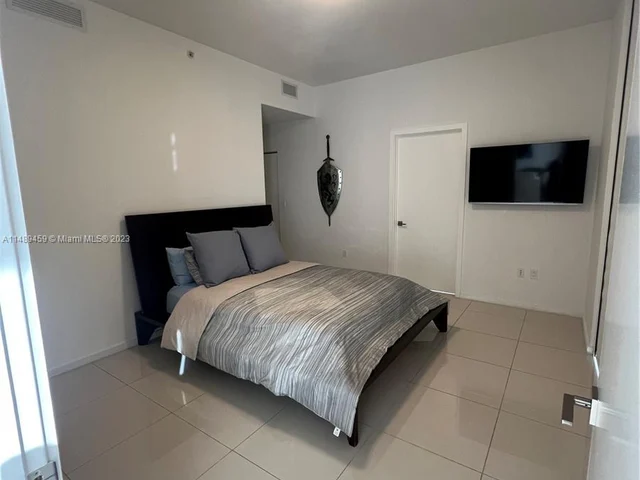 5252 NW 85th Ave # 2105, Doral FL 33166