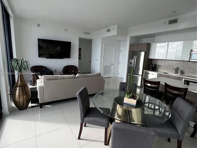 5252 NW 85th Ave # 2105, Doral FL 33166