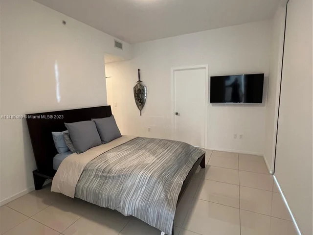 5252 NW 85th Ave # 2105, Doral FL 33166