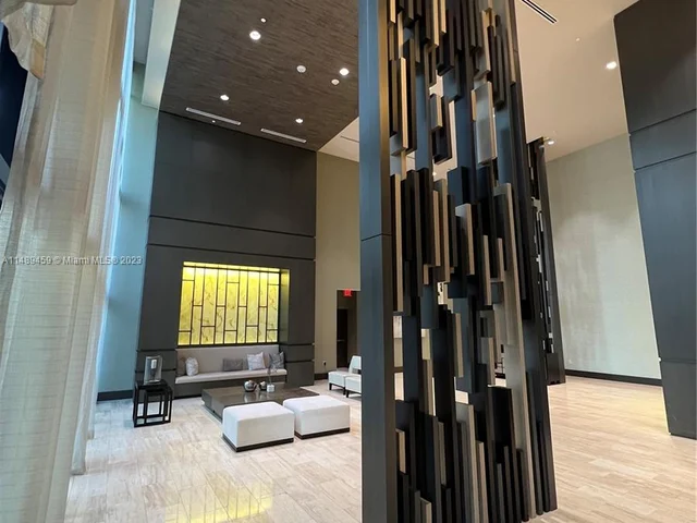 5252 NW 85th Ave # 2105, Doral FL 33166