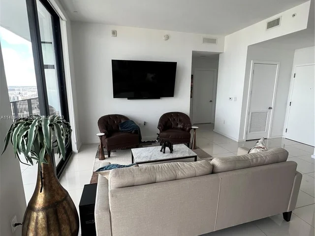 5252 NW 85th Ave # 2105, Doral FL 33166