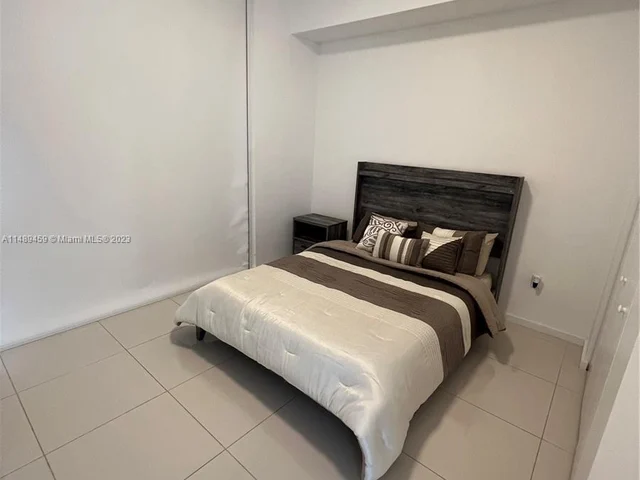 5252 NW 85th Ave # 2105, Doral FL 33166