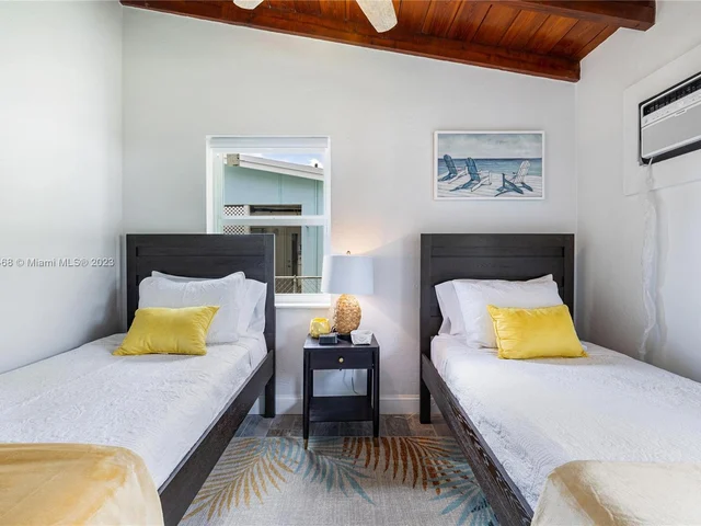 805 SW 22nd Ave, Fort Lauderdale FL 33312