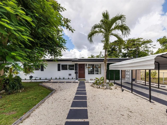 805 SW 22nd Ave, Fort Lauderdale FL 33312