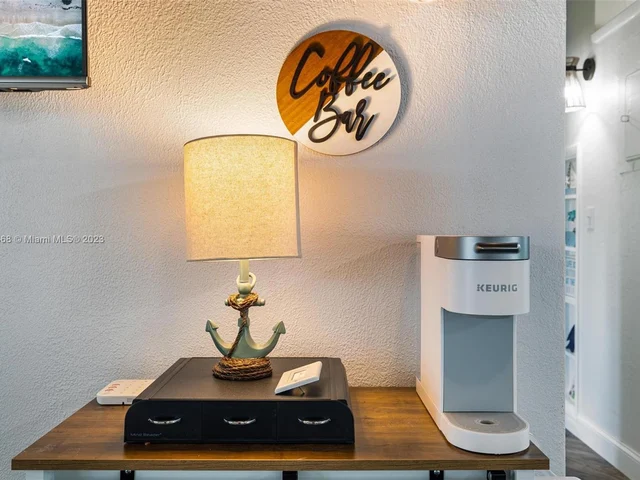 805 SW 22nd Ave, Fort Lauderdale FL 33312